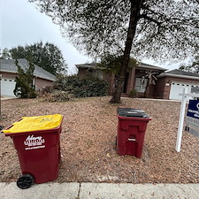 Say-Goodbye-to-Leaves-Debris-Crestview-FL 1